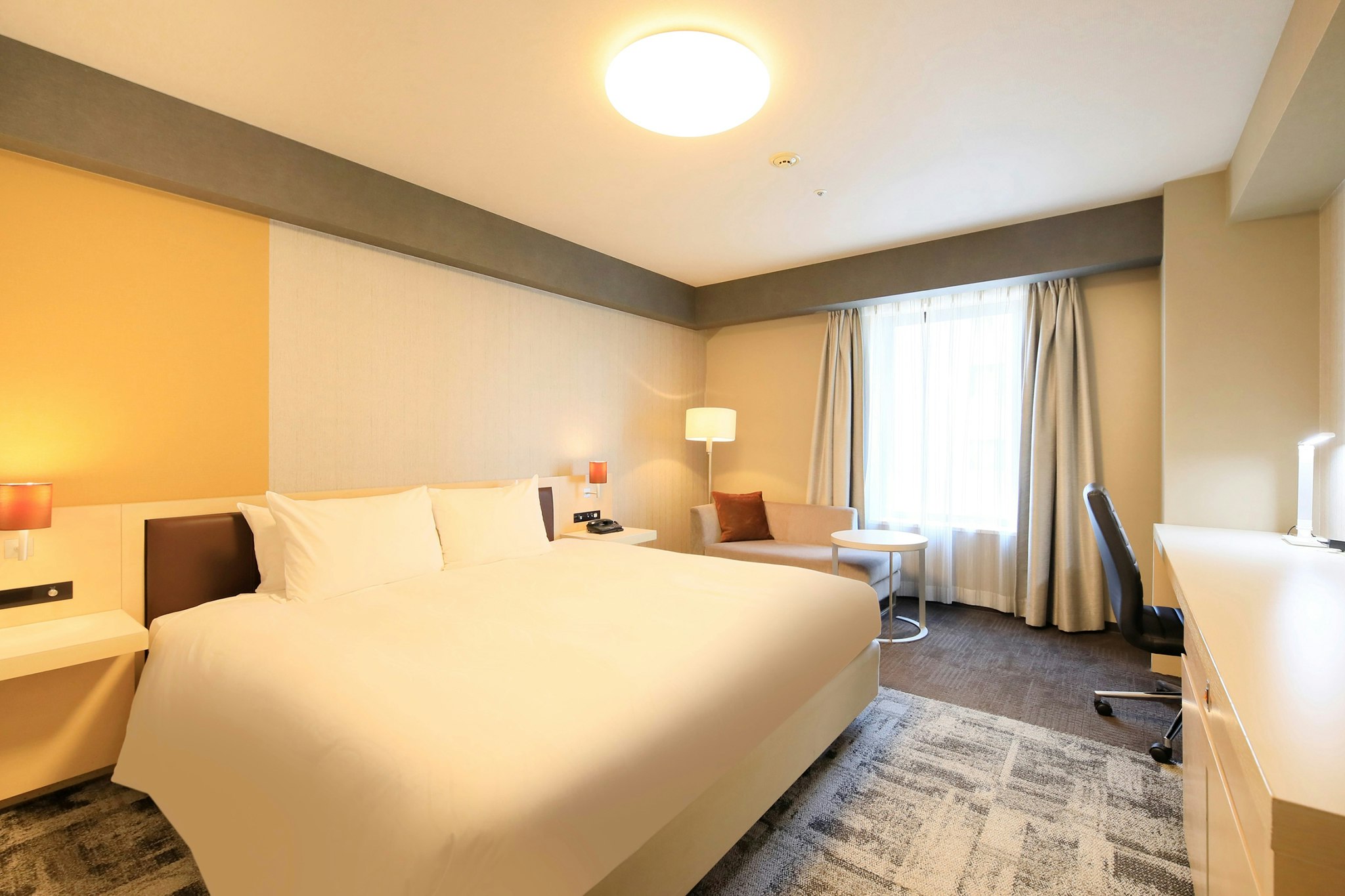 DELUXE, DOUBLE BED