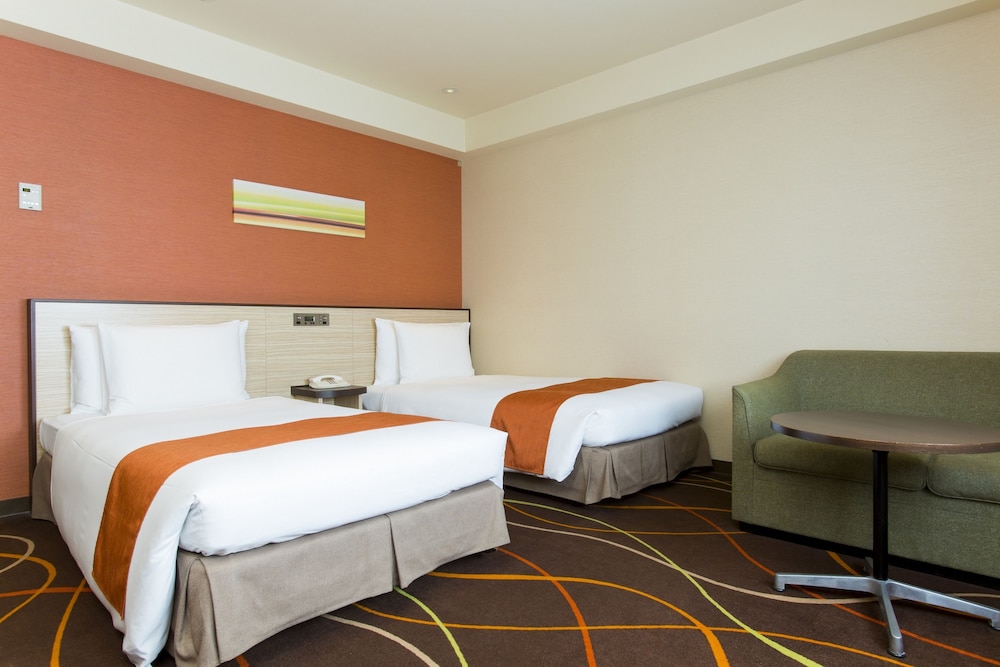 Superior, Triple, Twin Beds