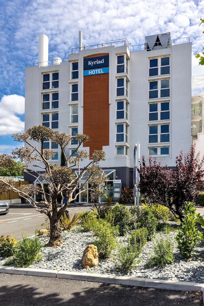 Ibis Styles Colombes Paris Ouest in COLOMBES