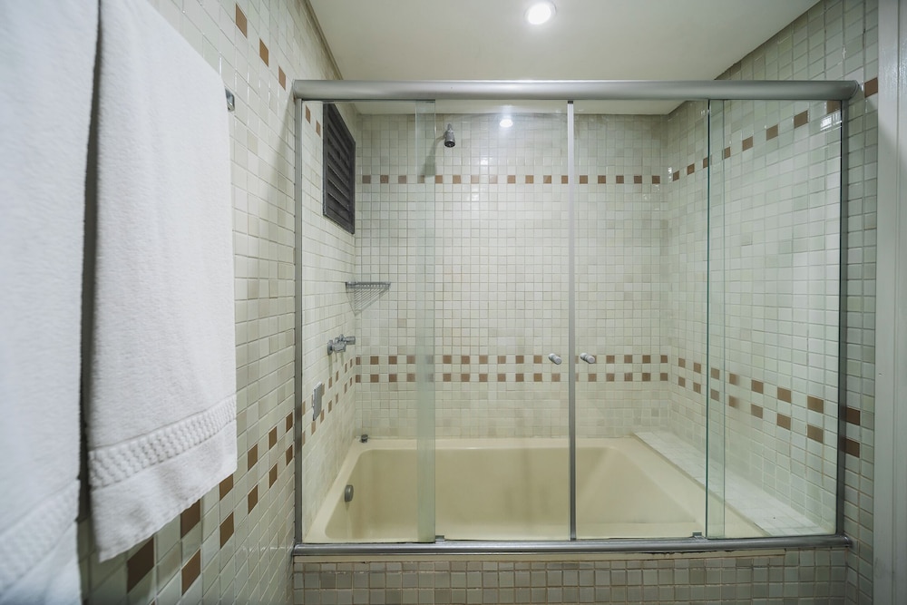 Hotel Victoria Villa Curitiba By Nacional Inn 126/146