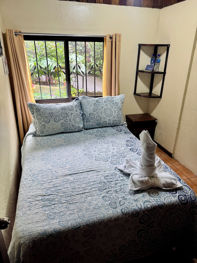 Cabinas El Pueblo B&B 26/43
