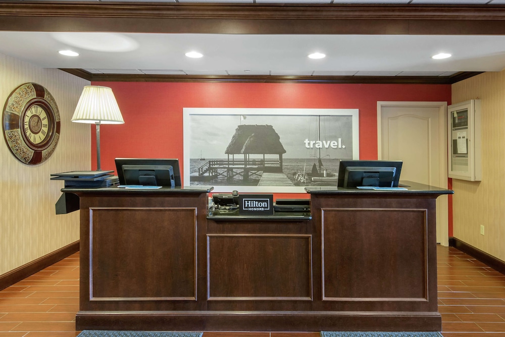 Hampton Inn Meadville 6/45