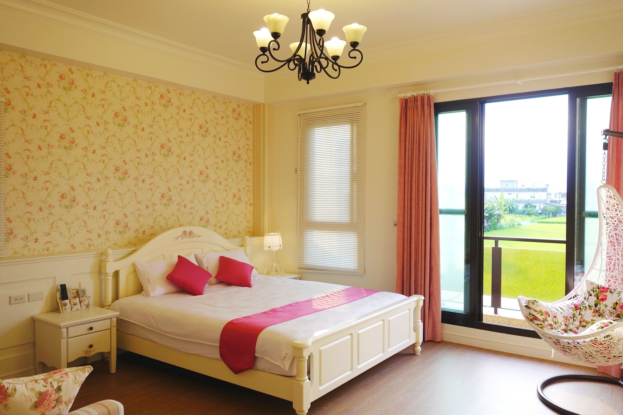 Flower, Deluxe, Double Bed