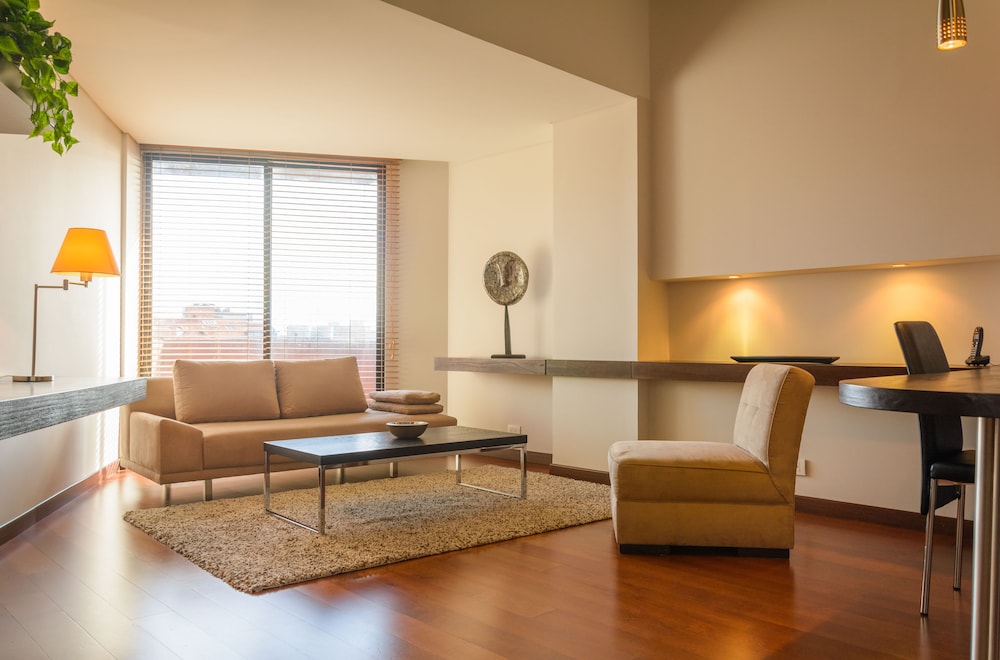 Nico Apartasuites 28/50