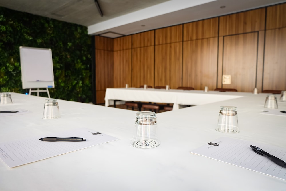 Lobby at Grands Suites Hotel Residences & Spa, GZIRA