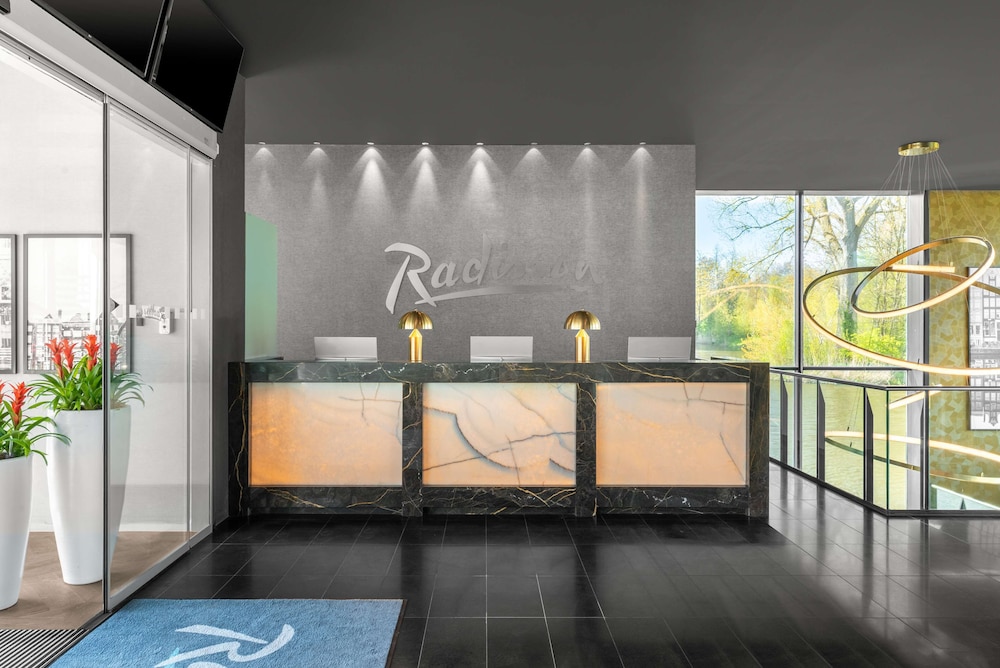 Radisson Hotel and Suites Amsterdam South 6/50