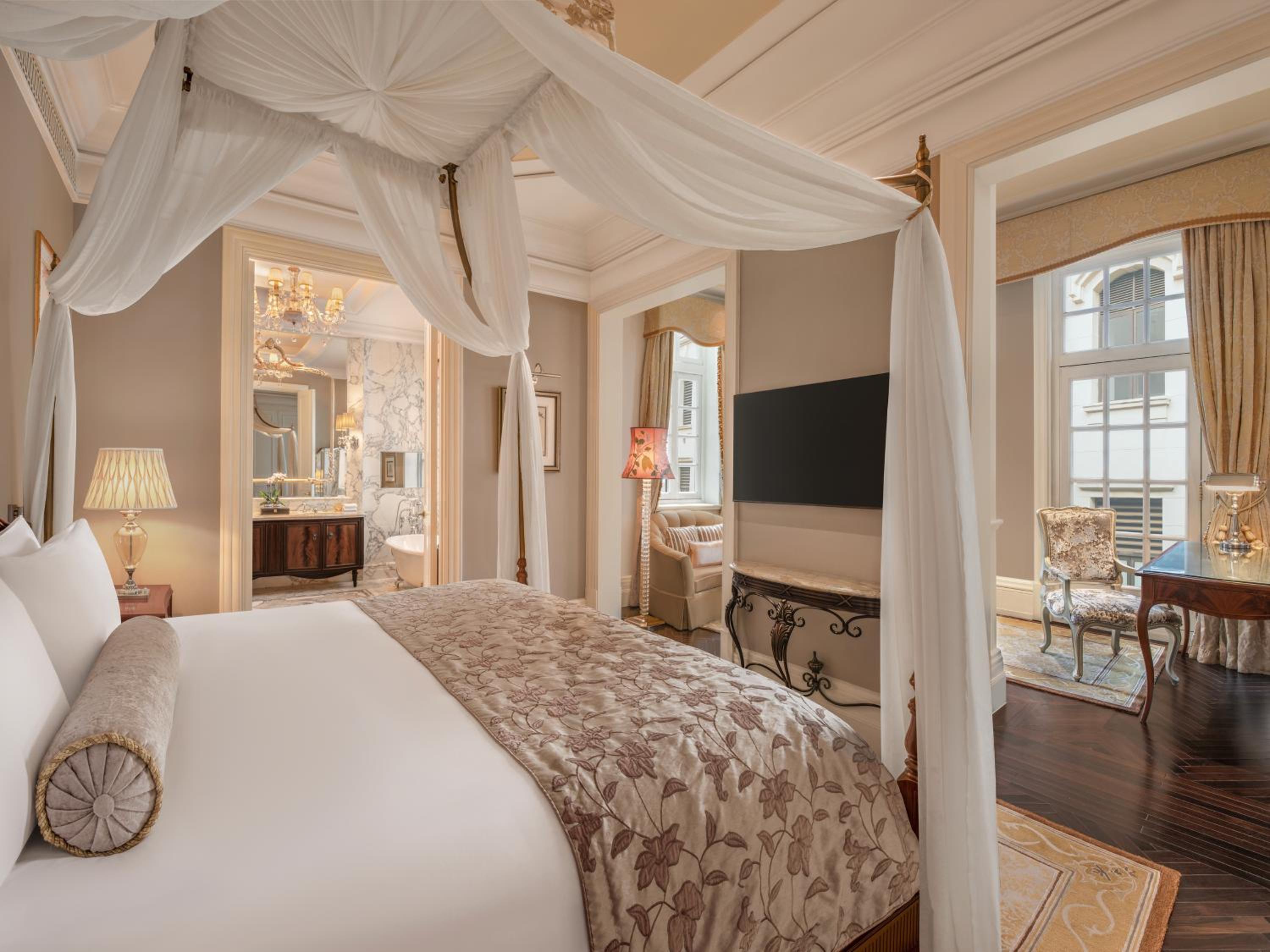 Heritage, Suite, King Bed