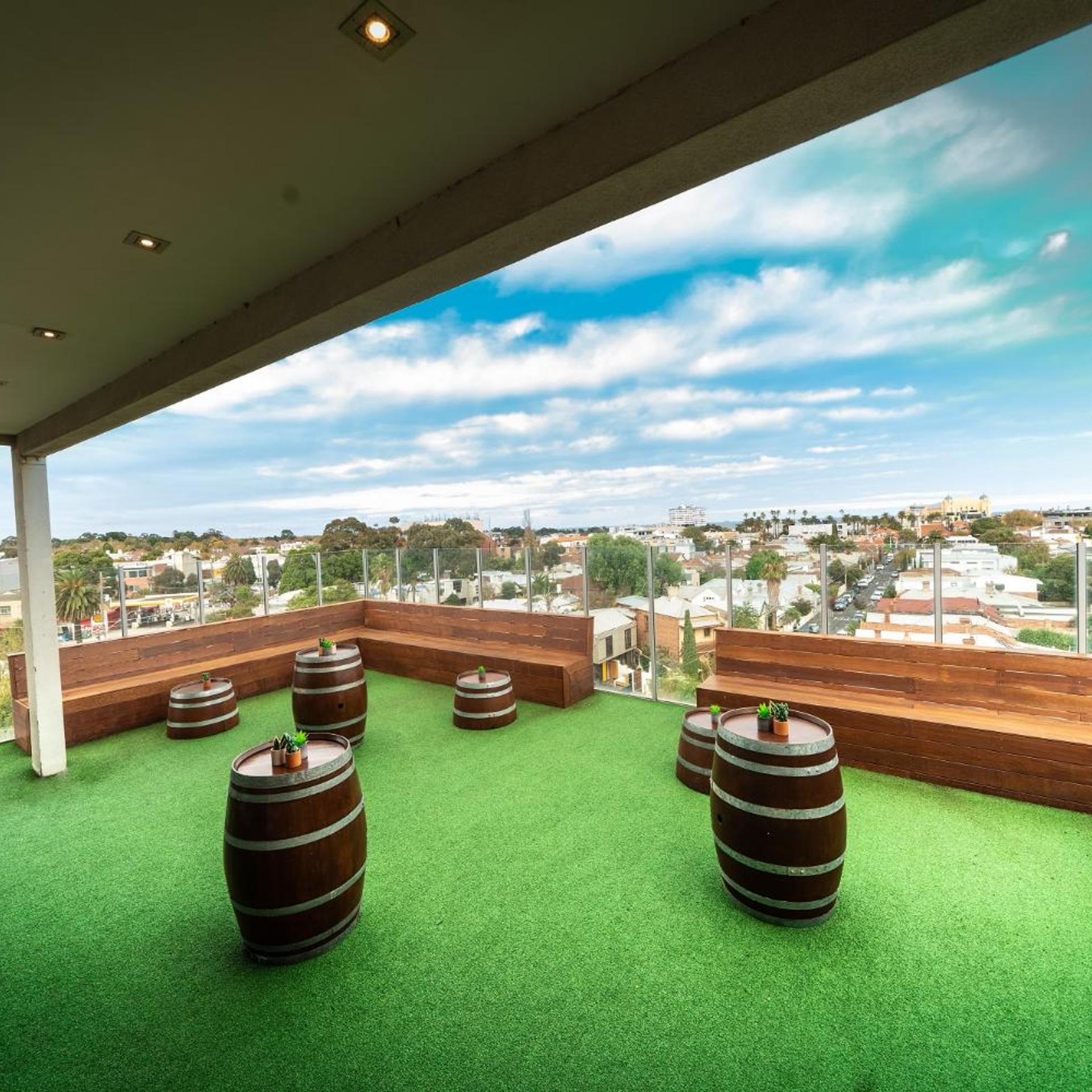 Summer House Backpackers Melbourne 35/37