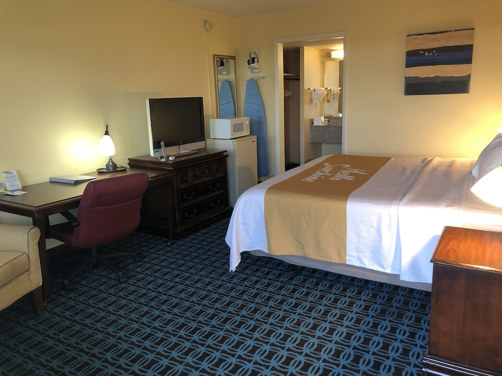 Days Inn by Wyndham Santa Fe New Mexico 17/44