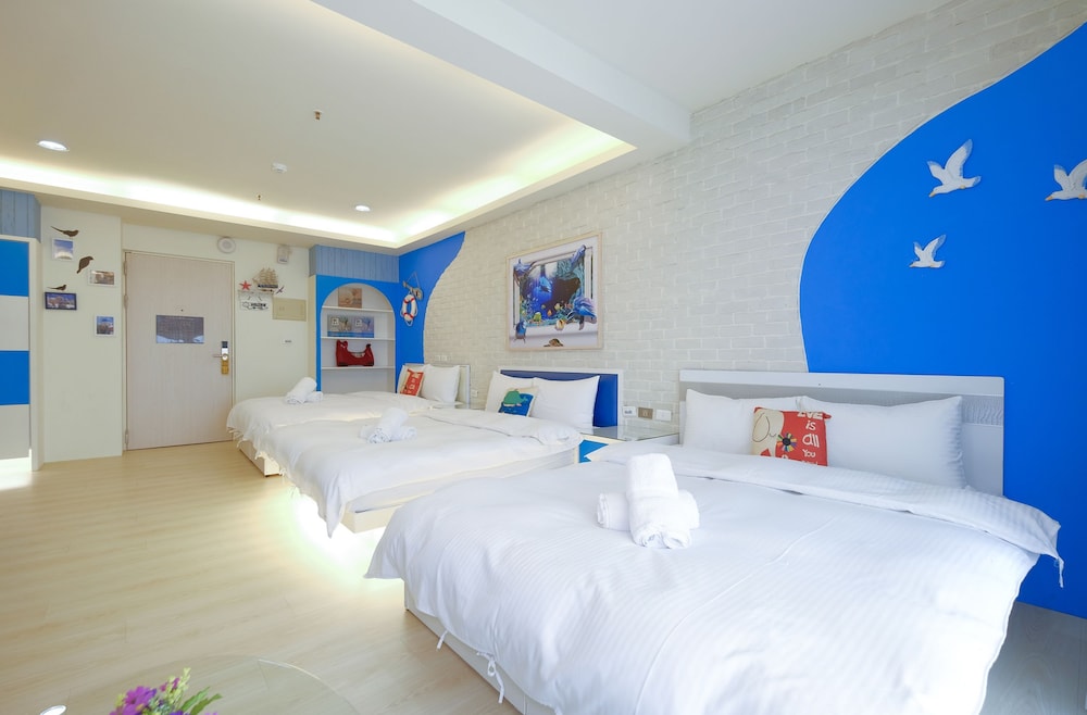 85 Asia Hotel 37/69