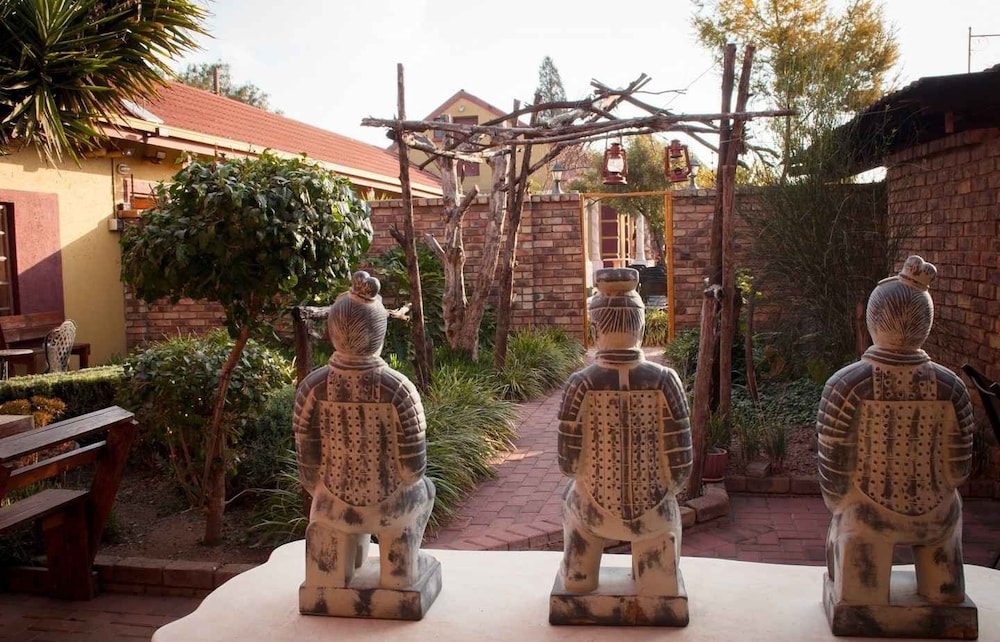 Acre Of Africa Guest Venue 45/50