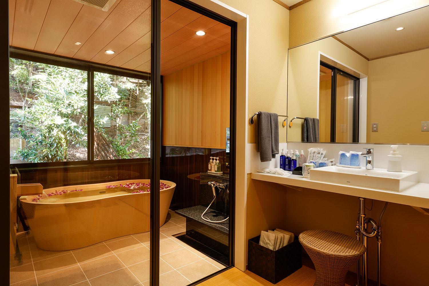 Yuraku Kinosaki Spa & Gardens 48/50