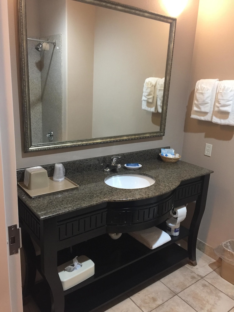 Best Western Red River Inn & Suites 16/35