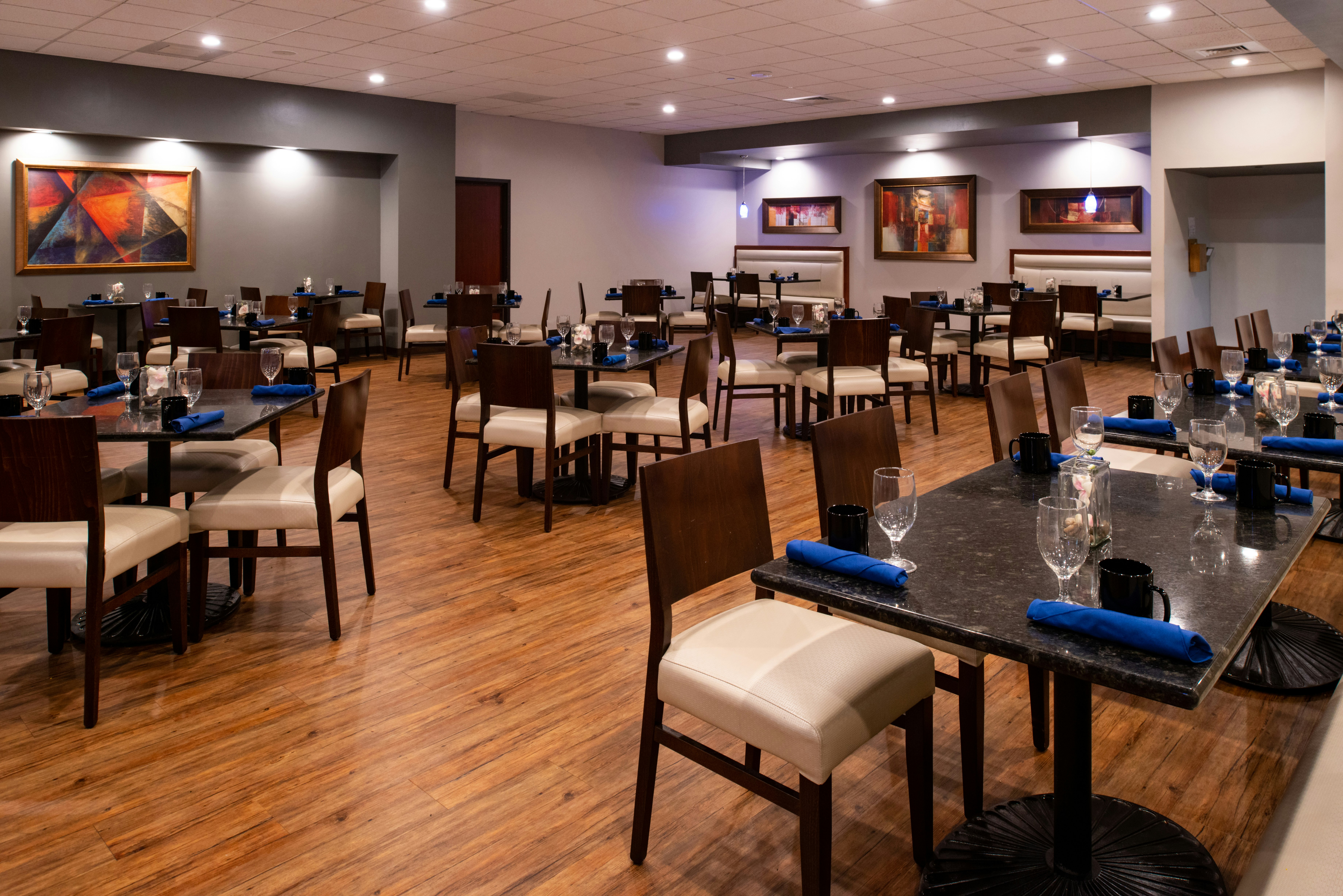 Holiday Inn Hotel & Suites Beaumont Plaza (I-10 & Walden) 28/51