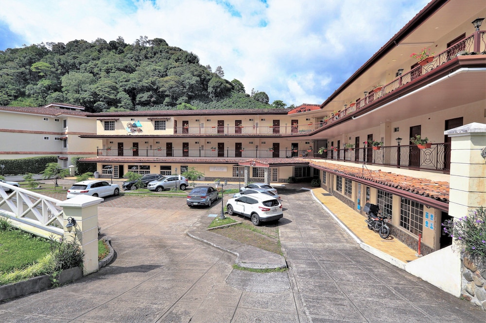 Valle Del Rio S A Hotel 60/68