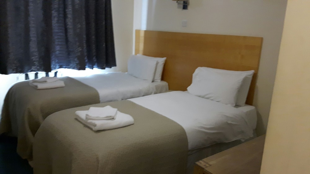 George Oxford Hotel 12/32