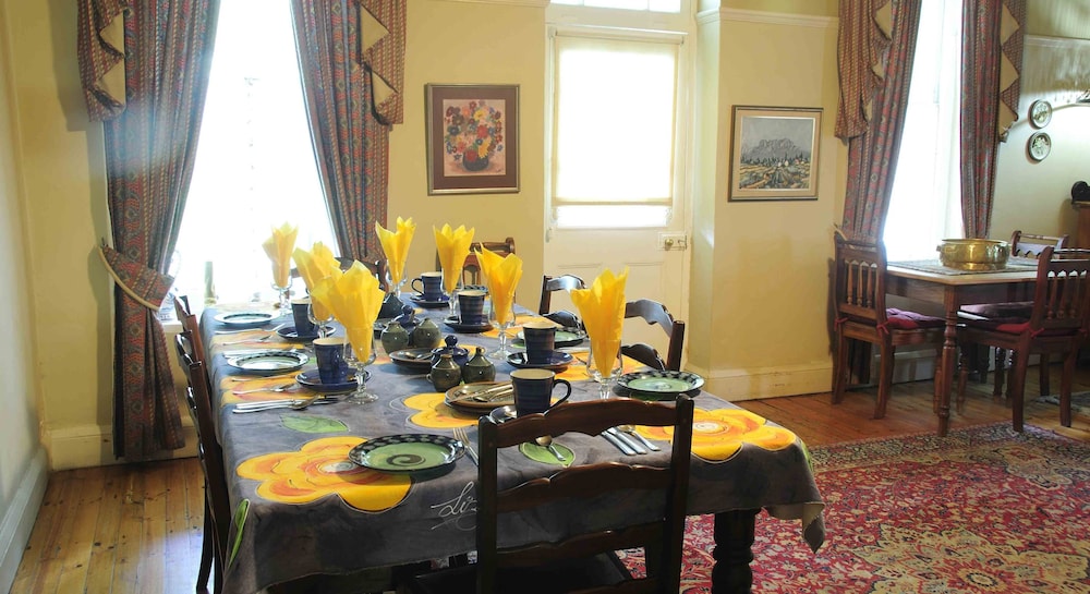 Adley House Guesthouse 32/47