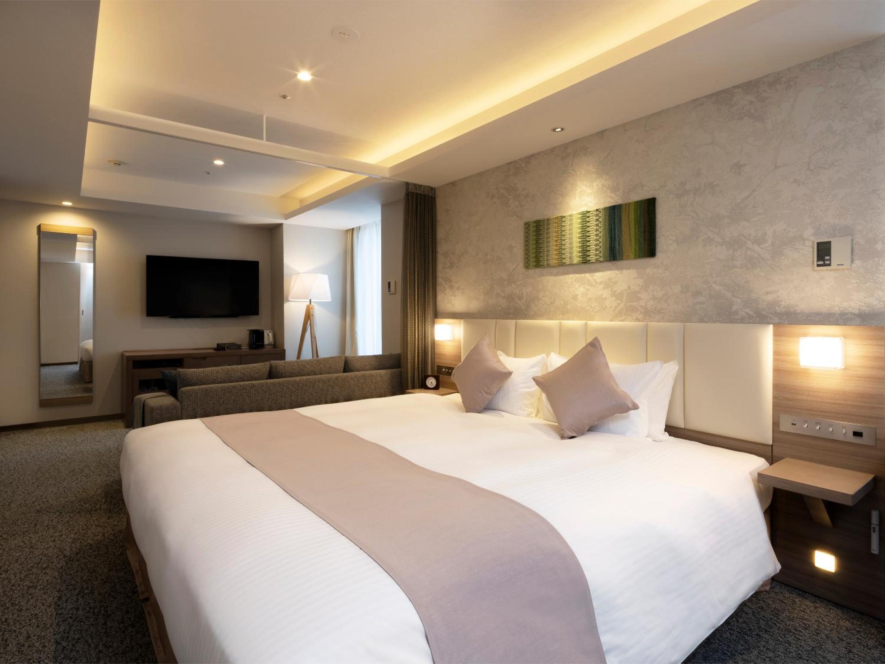 Premium, King Bed, Executive Level