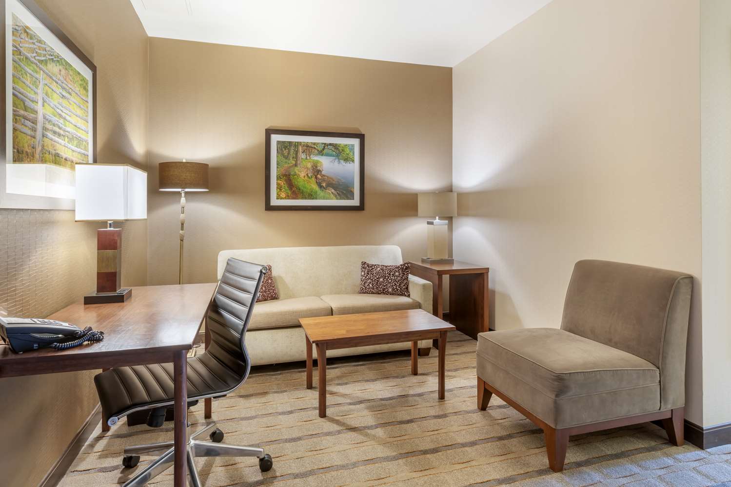 Best Western Premier Boulder Falls Inn 41/66