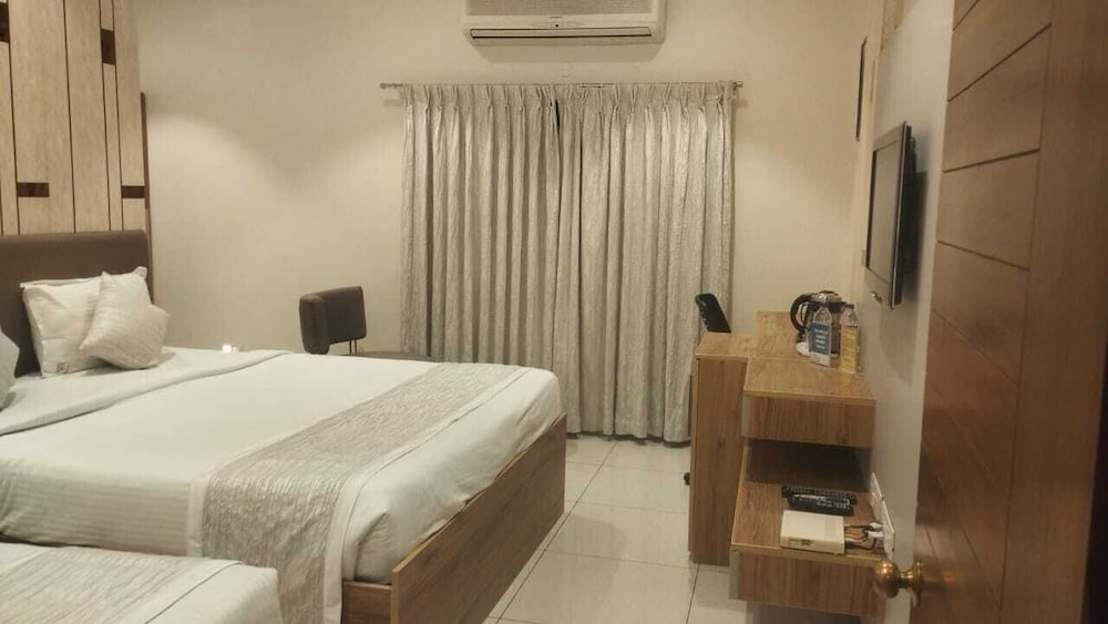 Hotel Annapoorna Residency 11/30
