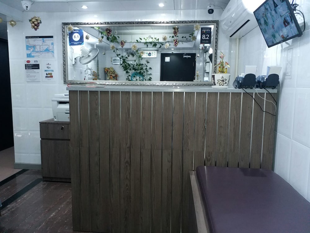 Aashiana Hotel 2/33