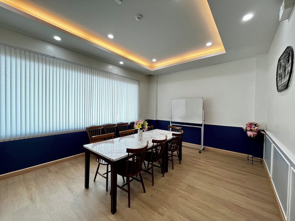 USABAI Riverside Boutique Hotel 38/49