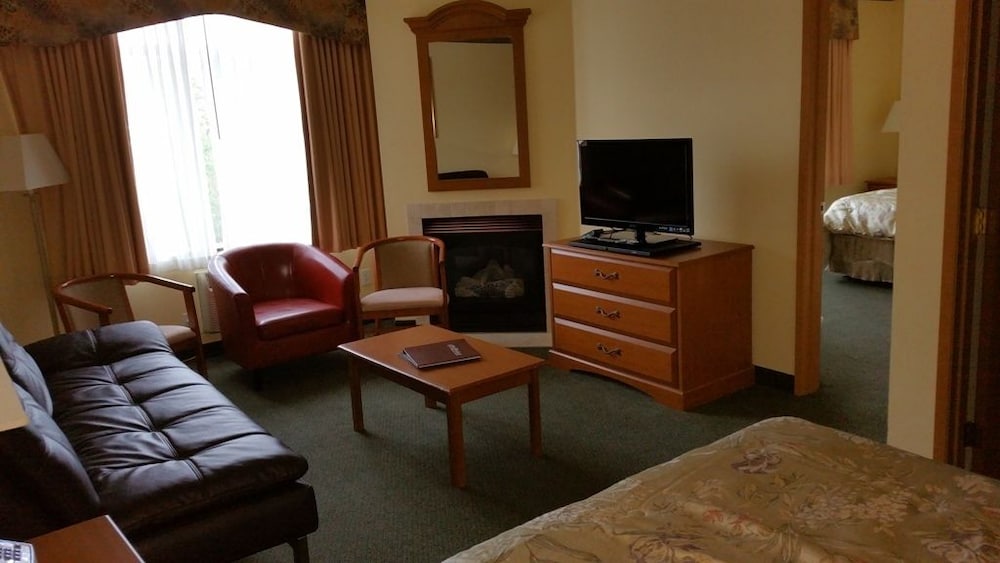 Palace Inn Suites Lincoln City 30/38