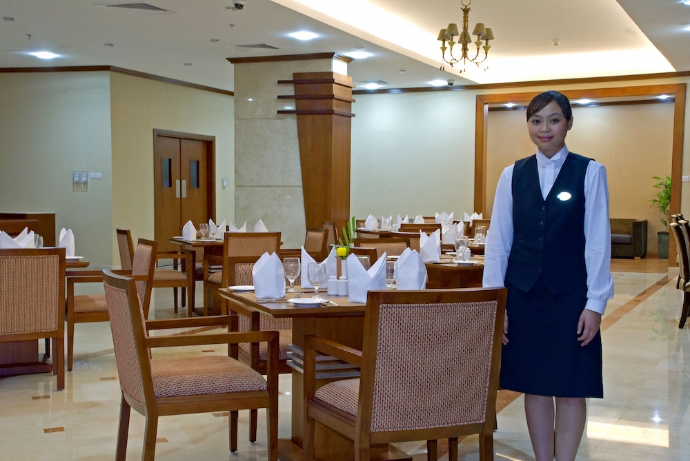 restaurant cafeteria