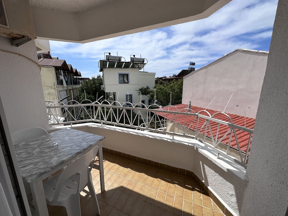 Mimosa Pension 26/45