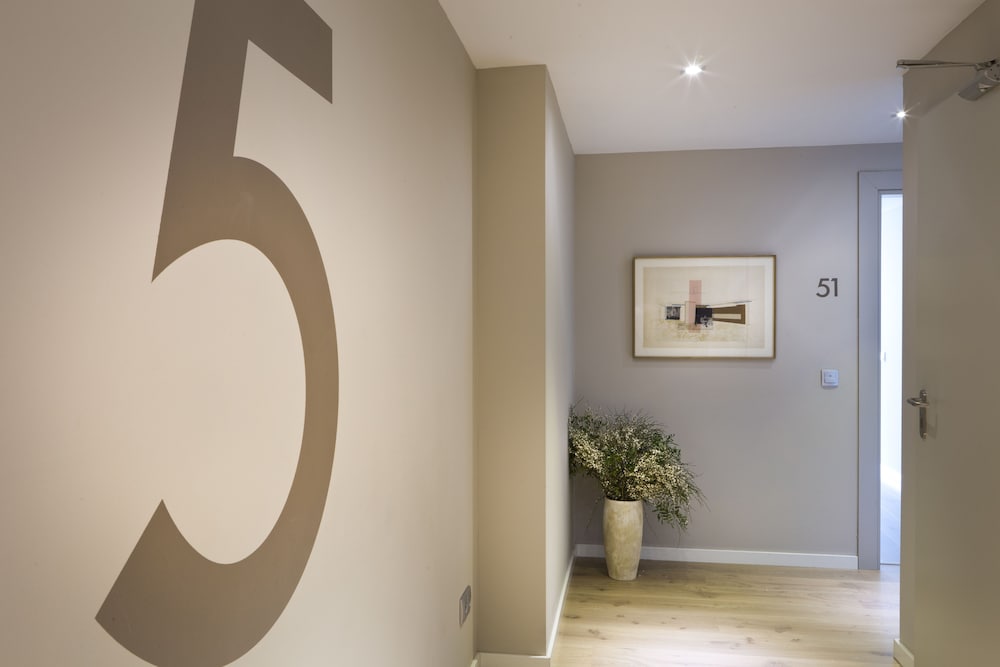 Apartments Rambla 102 6/45