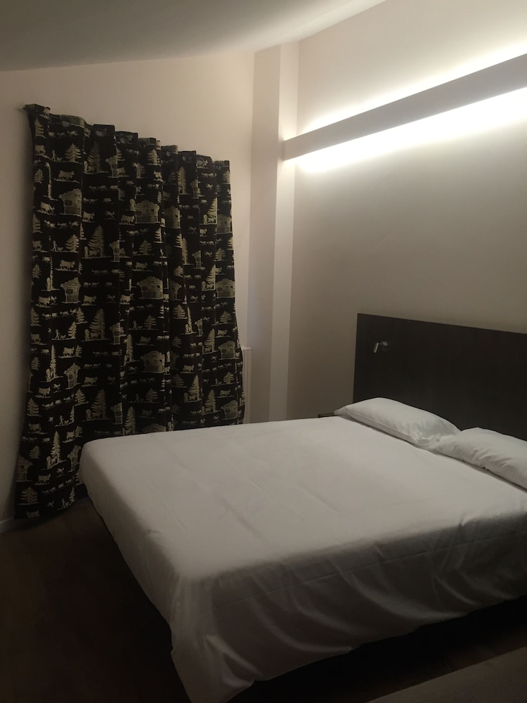 L Ermita 29/65