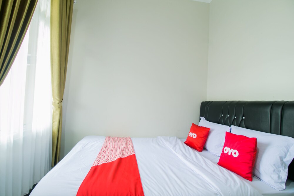 OYO 1078 Fakhira Residence 26/31