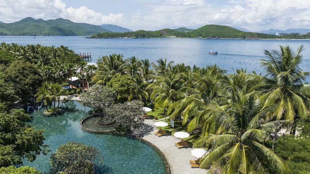 Hon Tam Resort 58/69