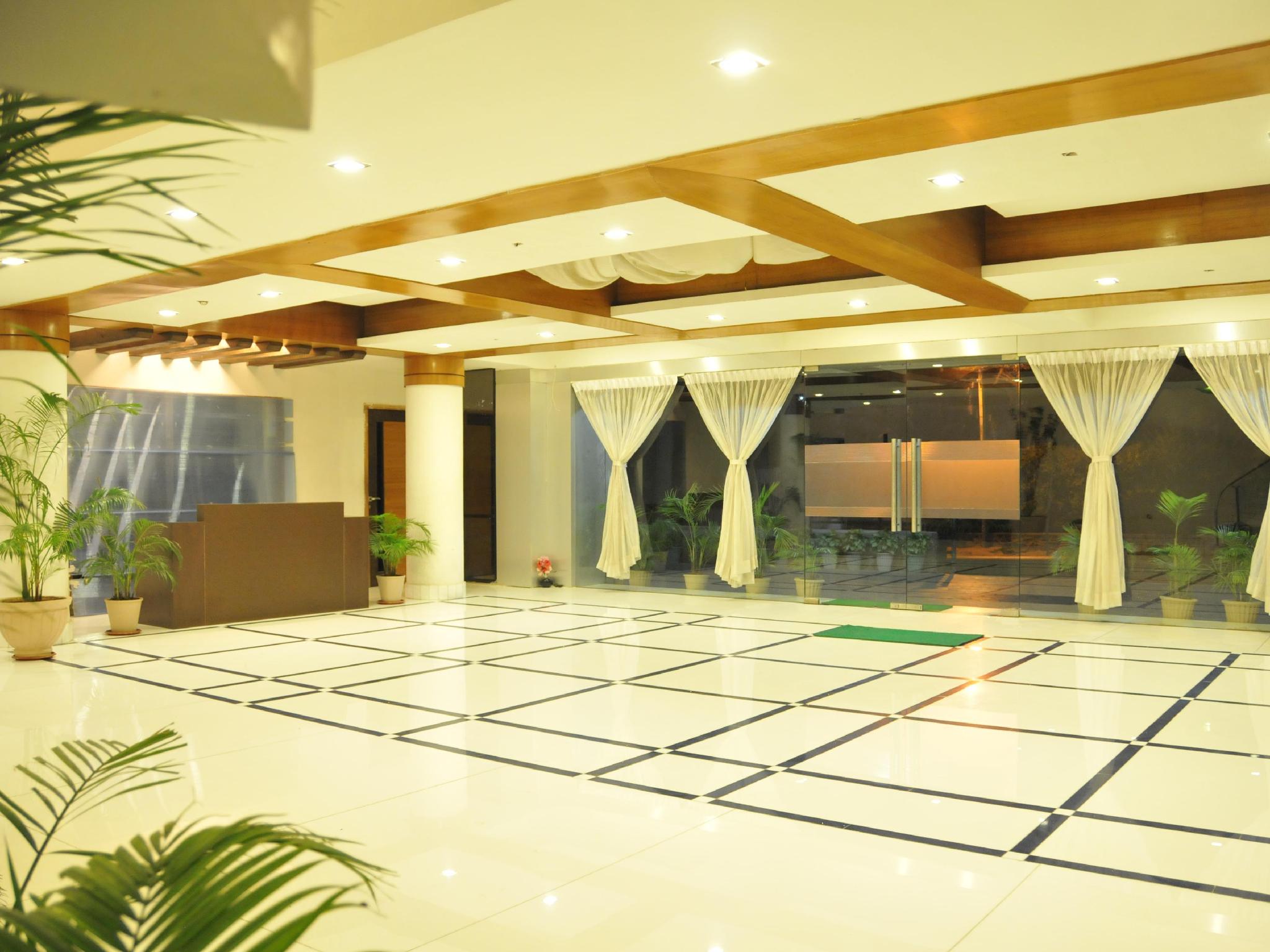 STAR VILLA 6/22