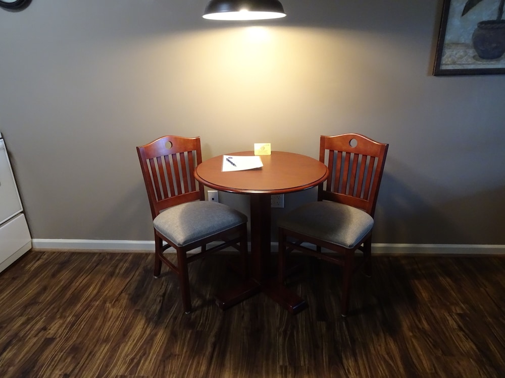 Affordable Corporate Suites of Lynchburg 51/61