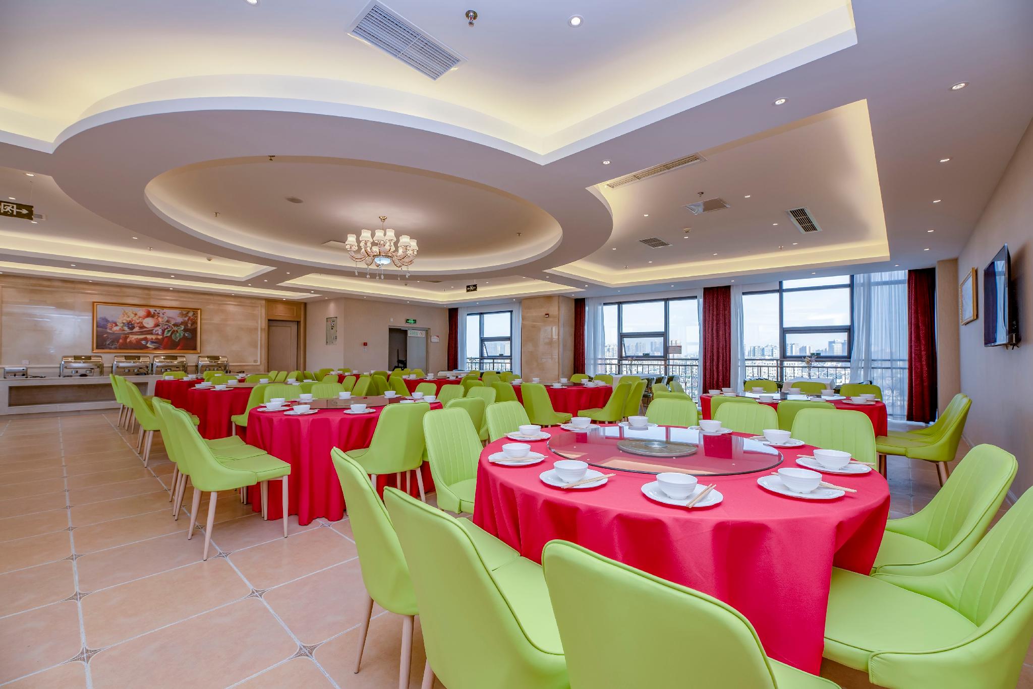 Vienna International Hotel (Chengdu Pidu Bailun Plaza) 70/71