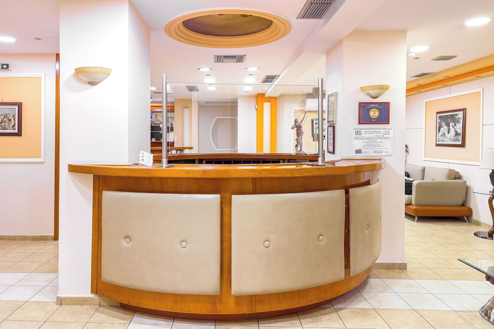 Faros 2 Hotel 4/36