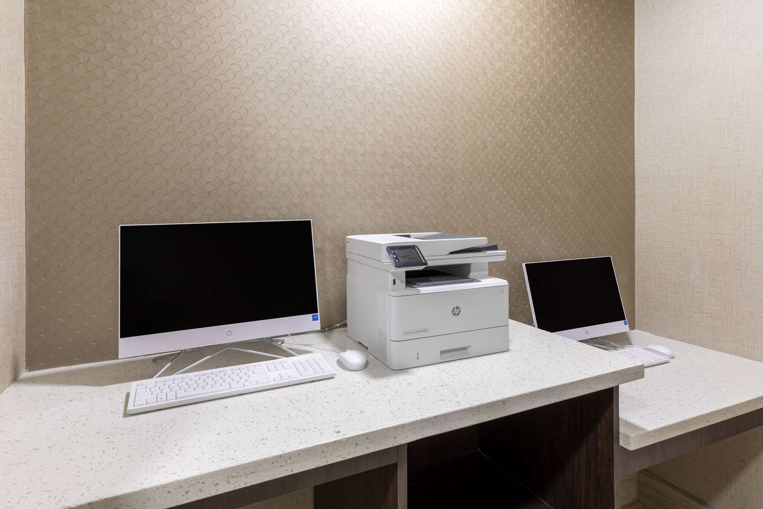 La Quinta Inn Suites New Braunfels 36/50