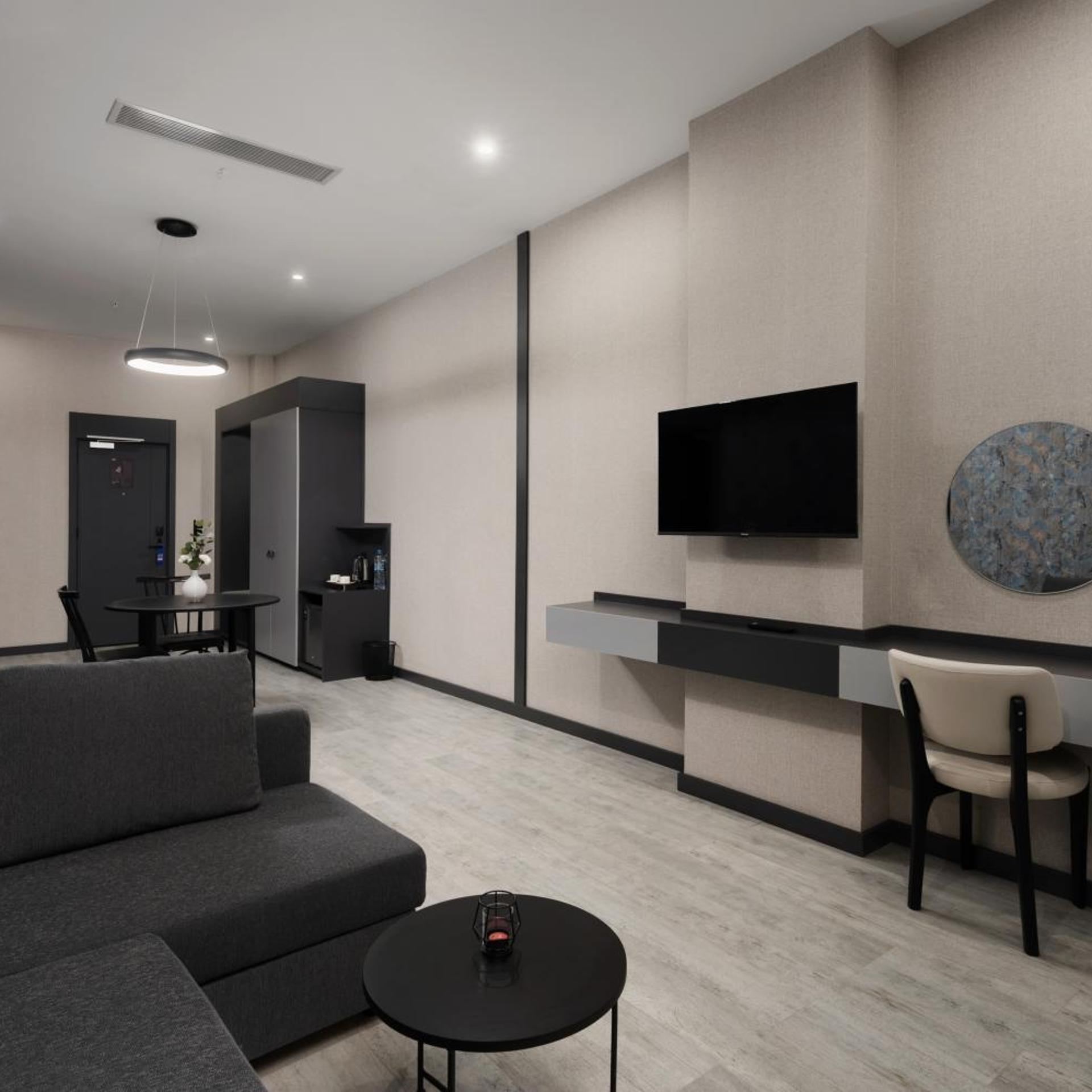 DDK Hotel 35/40