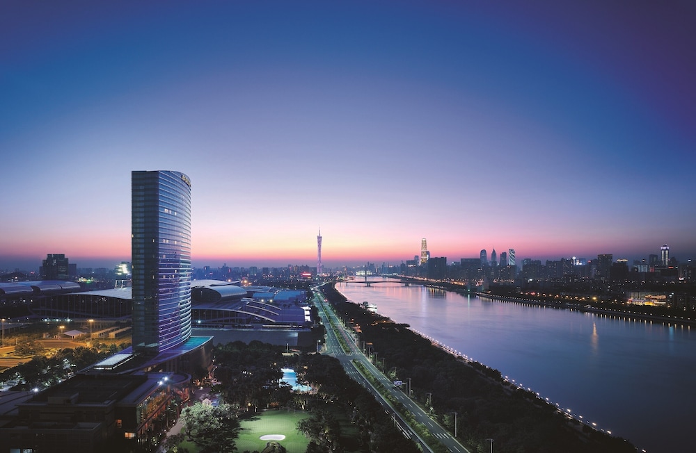 Shangri La Guangzhou 63/66