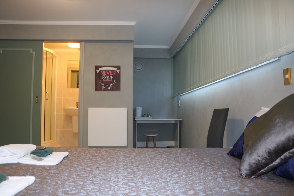 Pure Motel & Guest House 25/75