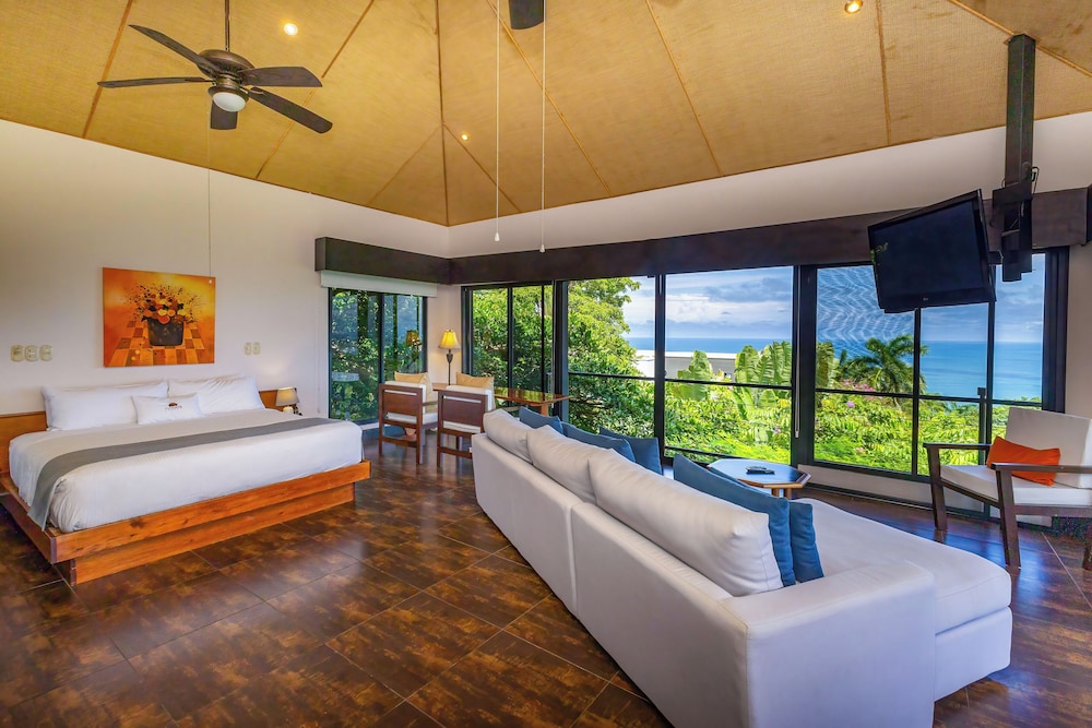 Tulemar Resort 46/77