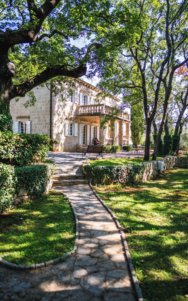 Villa Tereza 56/61