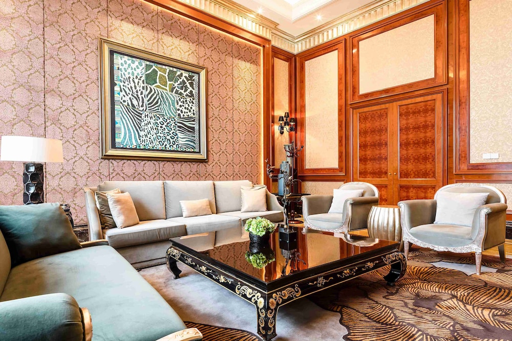 Chateau Star River Shaanxi 43/61