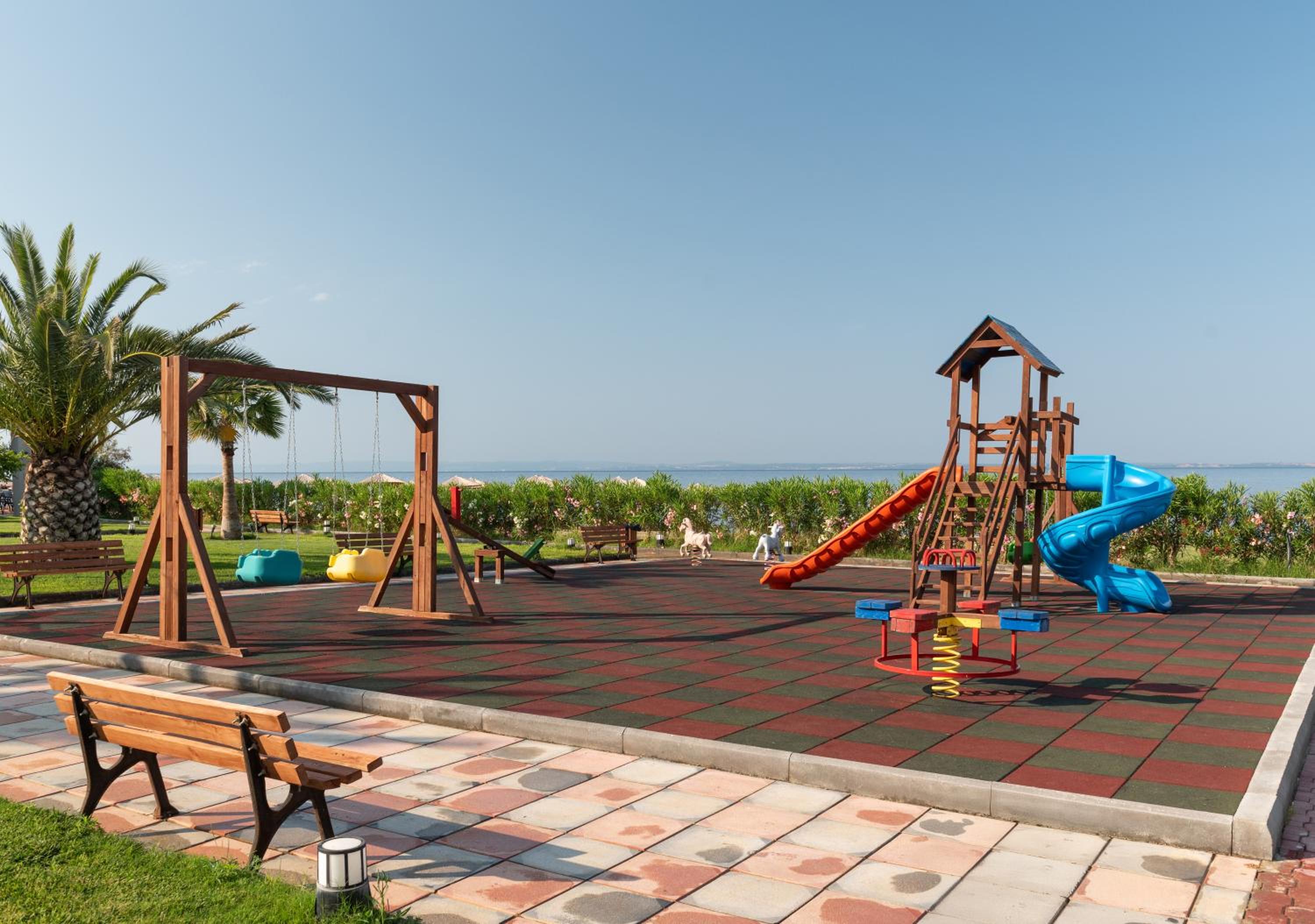 Sea Coast Resort 37/63