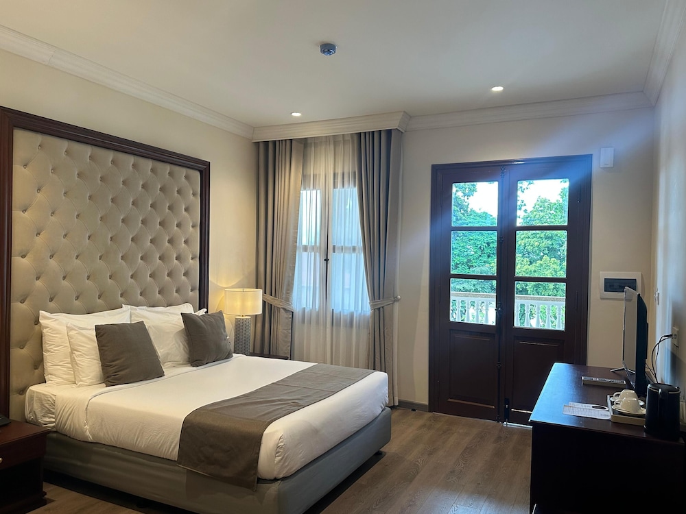 Champasak Palace Hotel 19/65