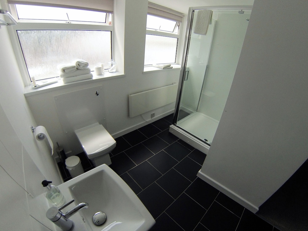 Ty Helyg Guest House 44/50