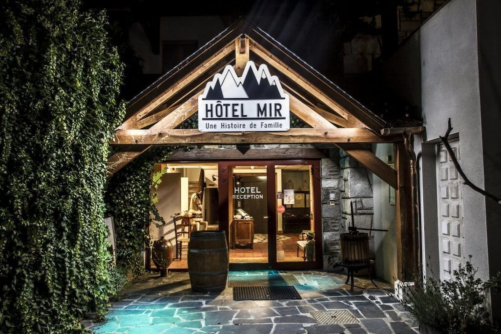 Hotel Mir 1/50
