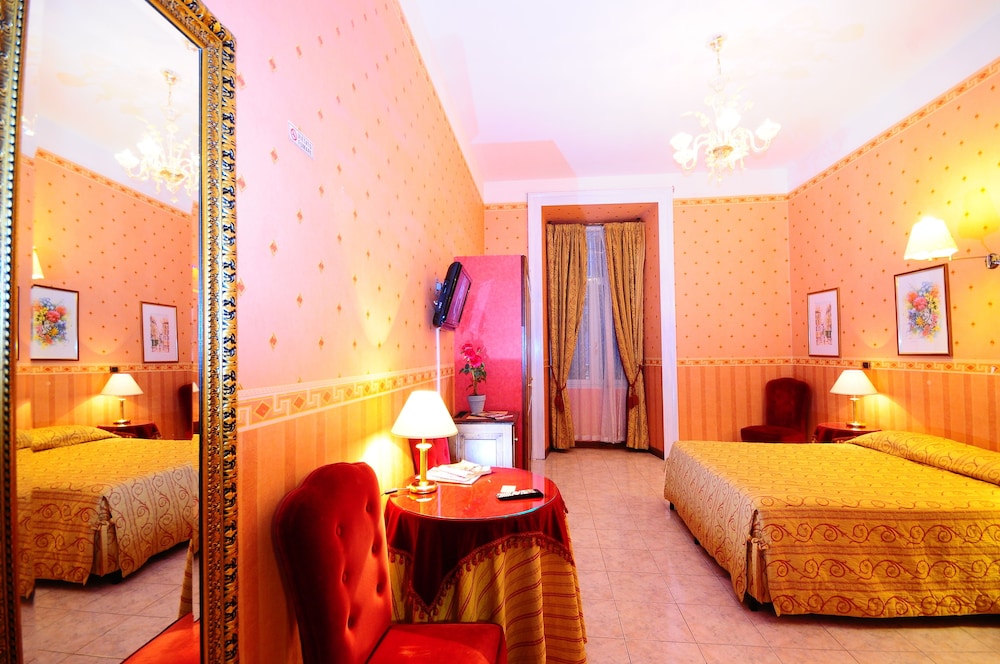 Hotel Sweet Home 35/49