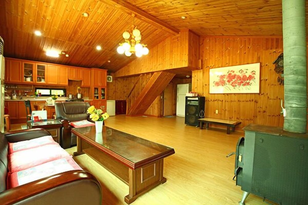 Pocheon Bluesky Pension 5/50
